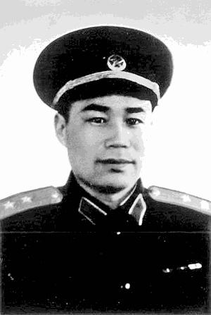 *伯承刘**、陈毅、*小平邓**指示“王疯子”：“康泽只能捉来，不能抬来，要活的”