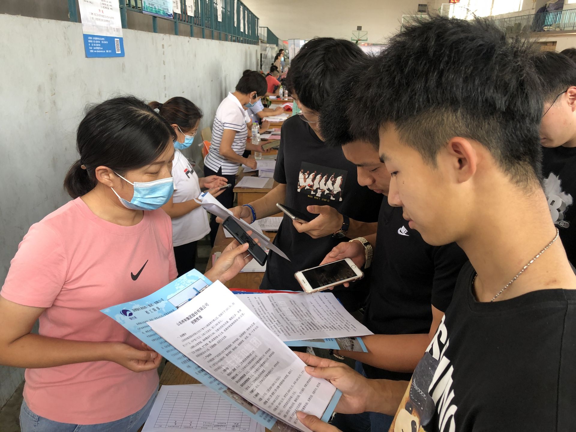 春季专场招聘会提供岗位1150个,1000多个岗位专场招聘会举行