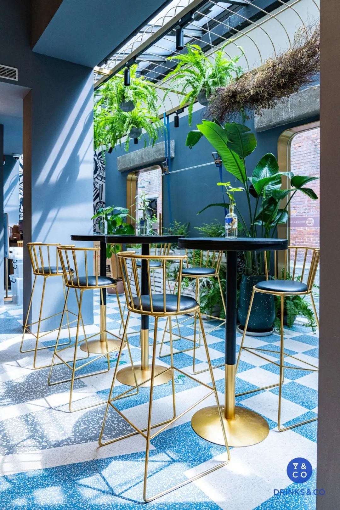 所有的酒都接受“外带”|这里是可以逛的酒吧,也是可以玩的零售店