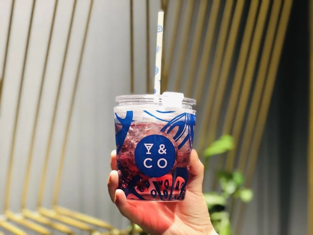 所有的酒都接受“外带”|这里是可以逛的酒吧,也是可以玩的零售店