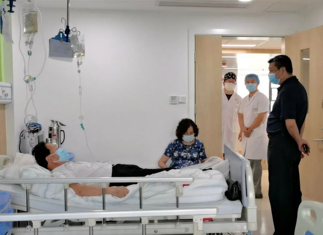 中国好人!江汉大学附属医院刘建华同志荣登“中国好人榜”,获评敬业奉献类好人称号