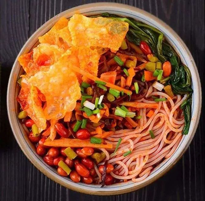 柳州螺蛳粉创业故事,柳州螺蛳粉创业人的创业过程