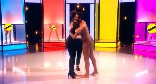 五个大人当着孩子全裸，竟是为了教育！这档奇葩儿童节目让网友吵翻了天….