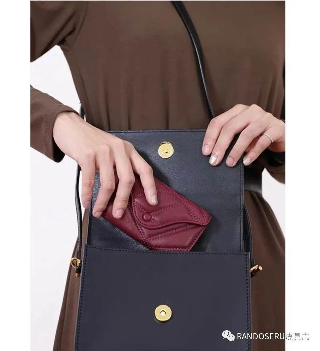 RANDOSERUXAPOLLINARIS联名|首款原创专利建筑几何切割多功能钥匙包卡包首发