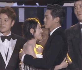 1818黄金眼刘先生视频,1818黄金眼男团刘先生