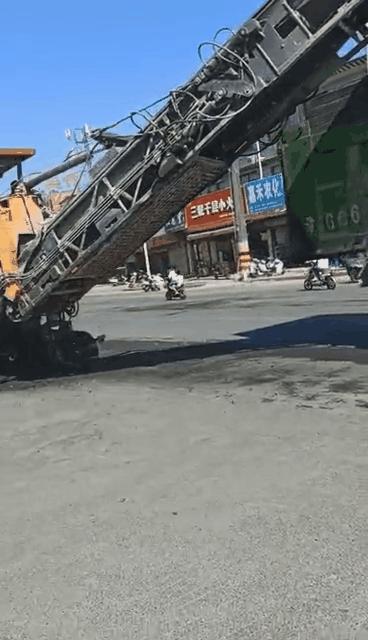 修补地面小坑洞,各部门修补坑槽