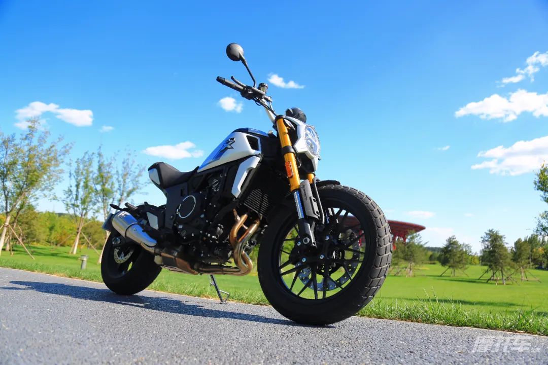 春风楚留香700收车价,春风楚留香700cl-x运动版改装外观