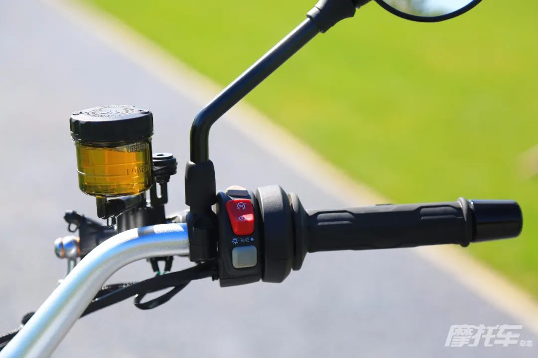 春风楚留香700收车价,春风楚留香700cl-x运动版改装外观