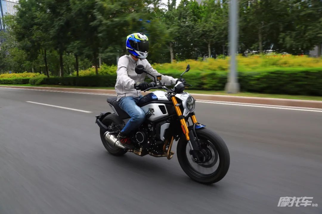 春风楚留香700收车价,春风楚留香700cl-x运动版改装外观