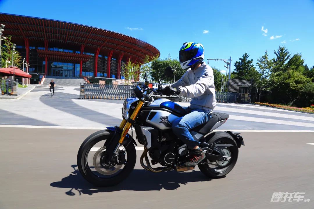 春风楚留香700收车价,春风楚留香700cl-x运动版改装外观