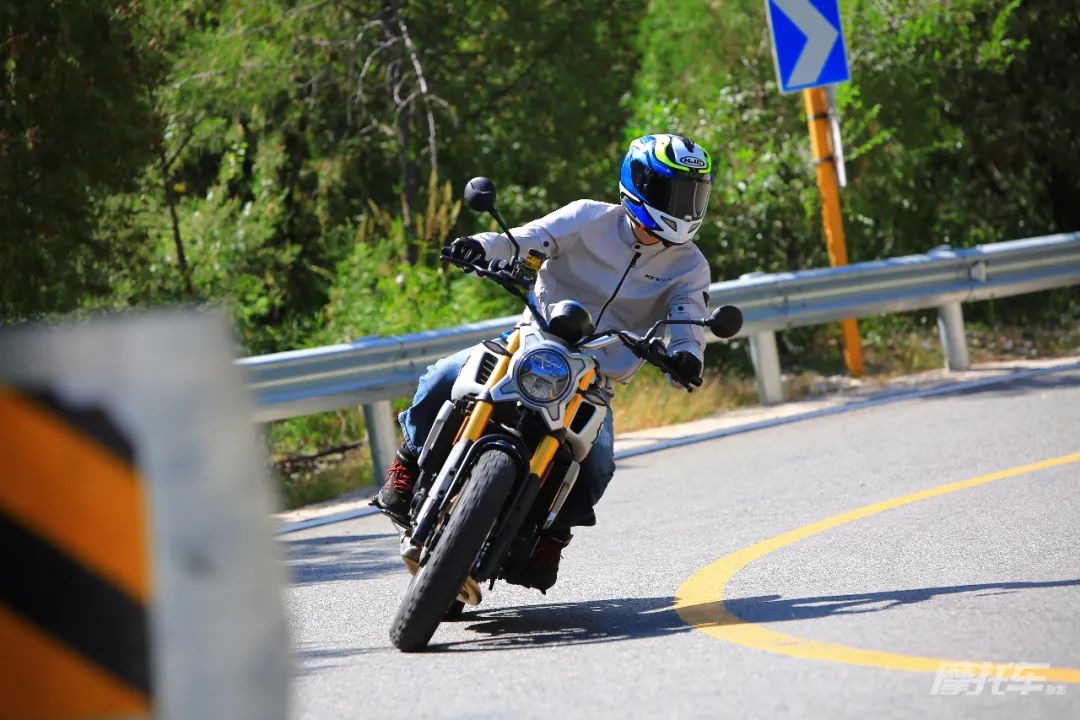 春风楚留香700收车价,春风楚留香700cl-x运动版改装外观