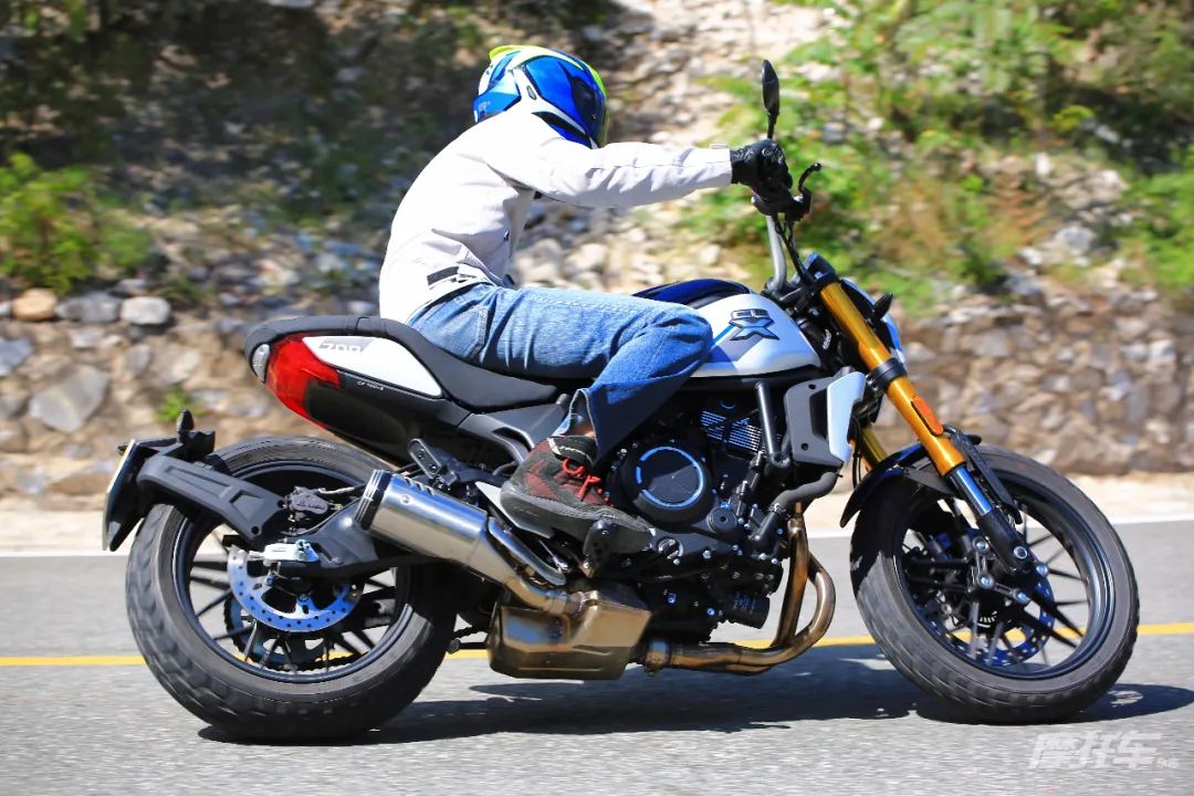 春风楚留香700收车价,春风楚留香700cl-x运动版改装外观