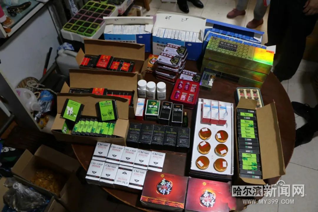 看网购直播间买回200多盒“壮阳”“*情催**”药,转手卖了……丨全含“西地那非”,店主被抓