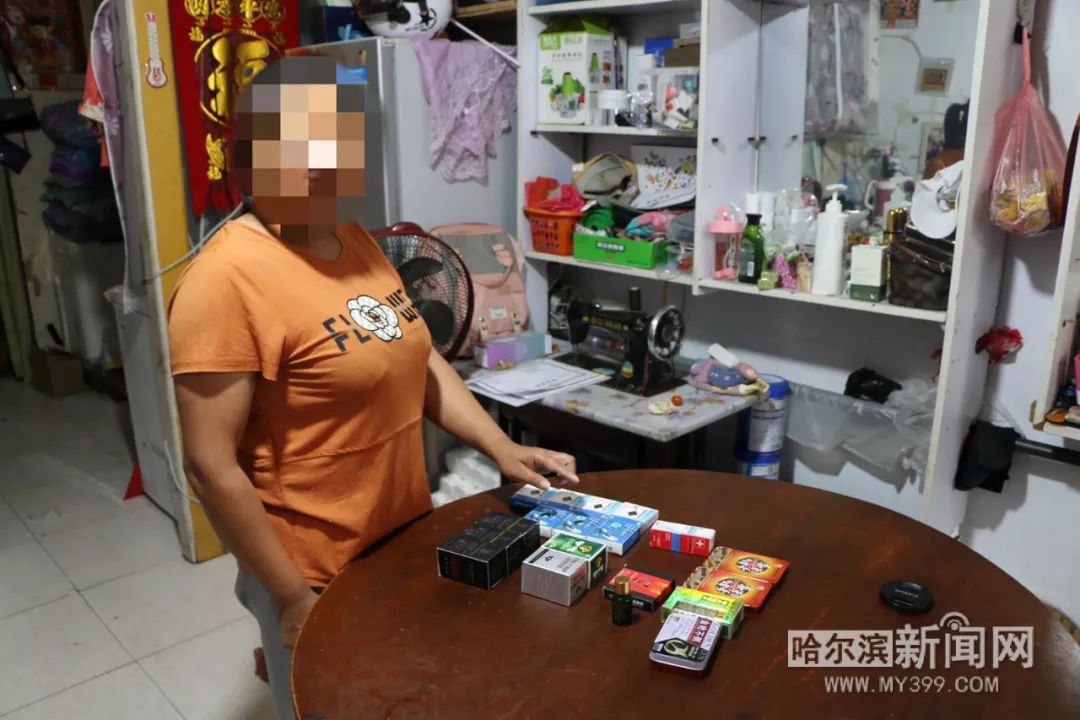 看网购直播间买回200多盒“壮阳”“*情催**”药,转手卖了……丨全含“西地那非”,店主被抓