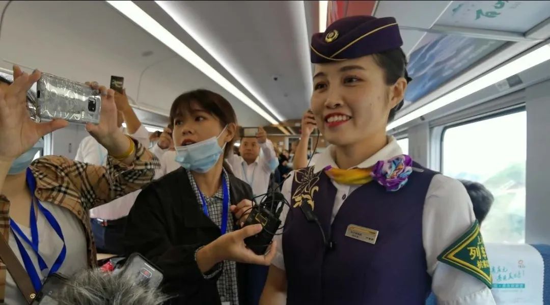 d955次列车时刻表,d5819发车了没