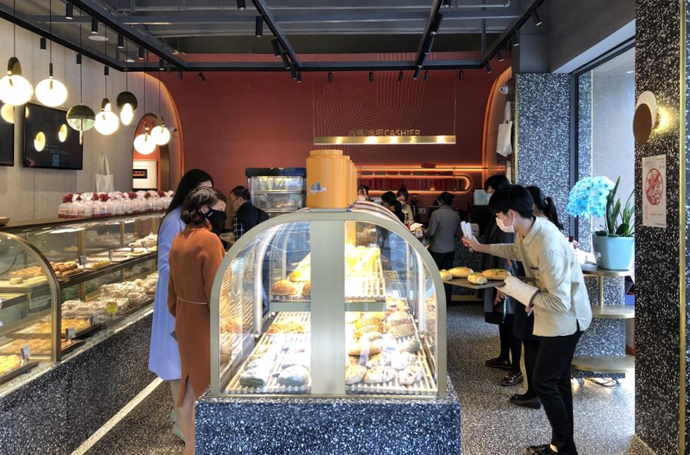 童年回忆杀！82岁的老成都第一代网红糕点铺重新开店啦！杜甫饼、芙蓉酥...快来