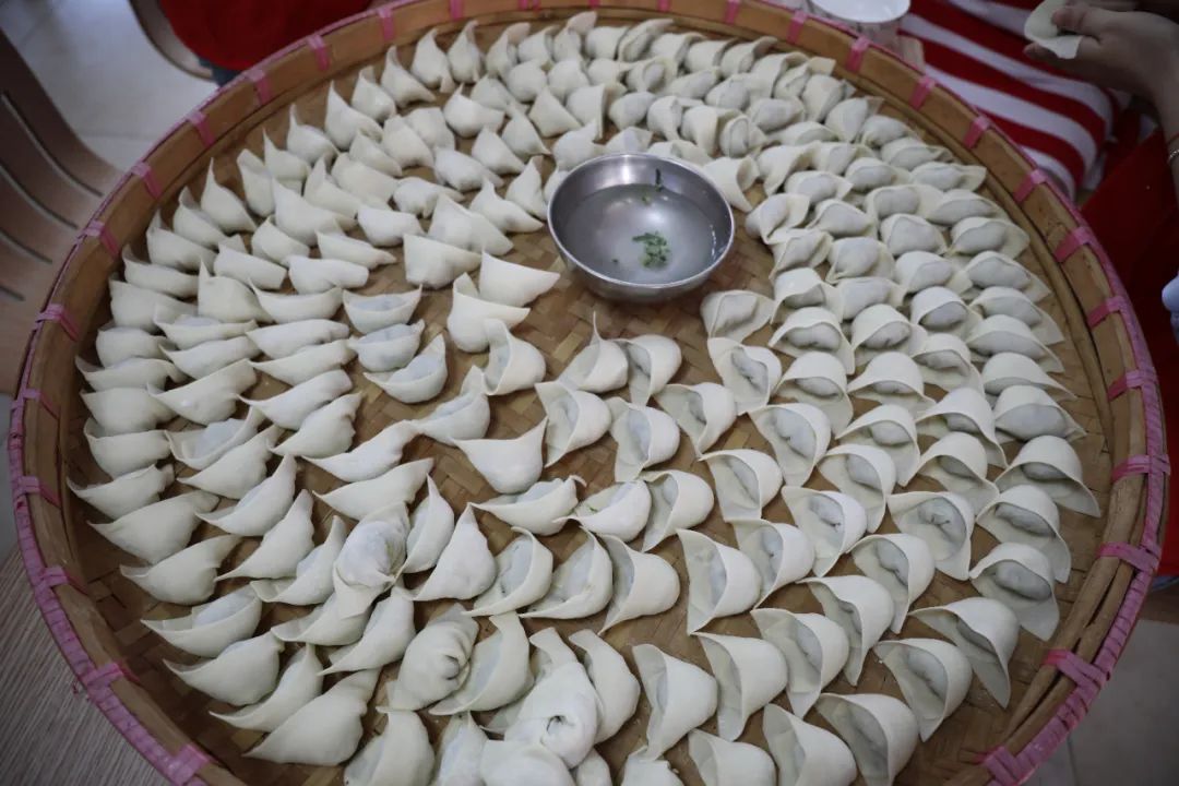 暖心！安顺燃气送“福气”啦