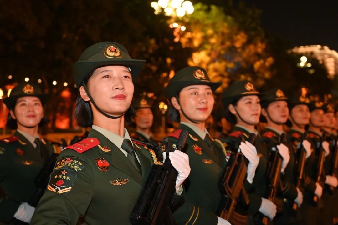 当兵后悔三年不当兵后悔一辈子,人们常说不当兵后悔一辈子