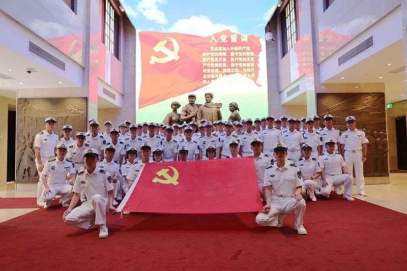 当兵后悔三年不当兵后悔一辈子,人们常说不当兵后悔一辈子