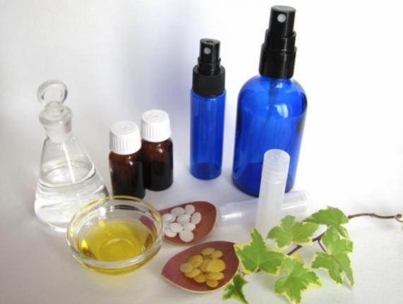 皮肤科嘴唇保湿最好方法,防止唇部干燥脱皮简易方法