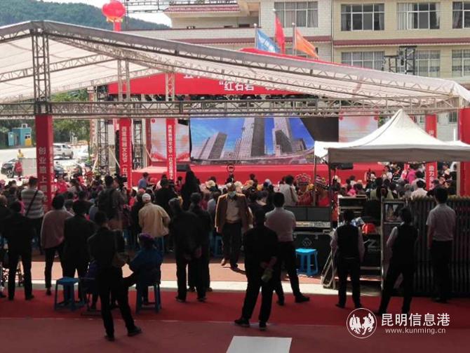 桃园傢俱城支部书记周有志自创红歌《创业路上跟*党**走》*党**建引领扶贫路