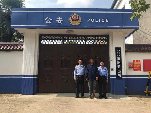 水浒传中时迁在哪里偷鸡,时迁在水浒传里偷了些什么