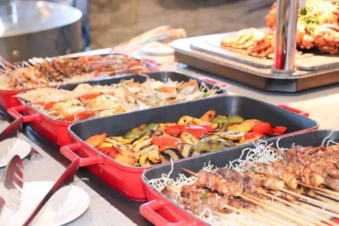 听说没解禁的你们在等上海大促，大波的酒店美食，这就来了