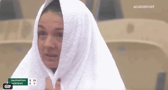 今年法网纳达尔对兹维列夫,纳达尔的法网红土失利