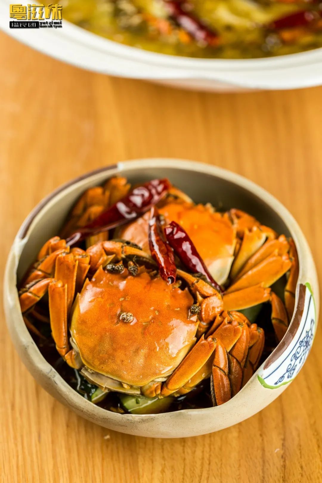 就为这①口,吃一只肥蟹比喝一杯奶茶还便宜