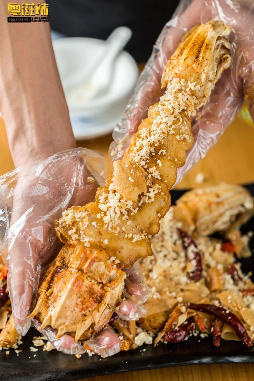 就为这①口,吃一只肥蟹比喝一杯奶茶还便宜