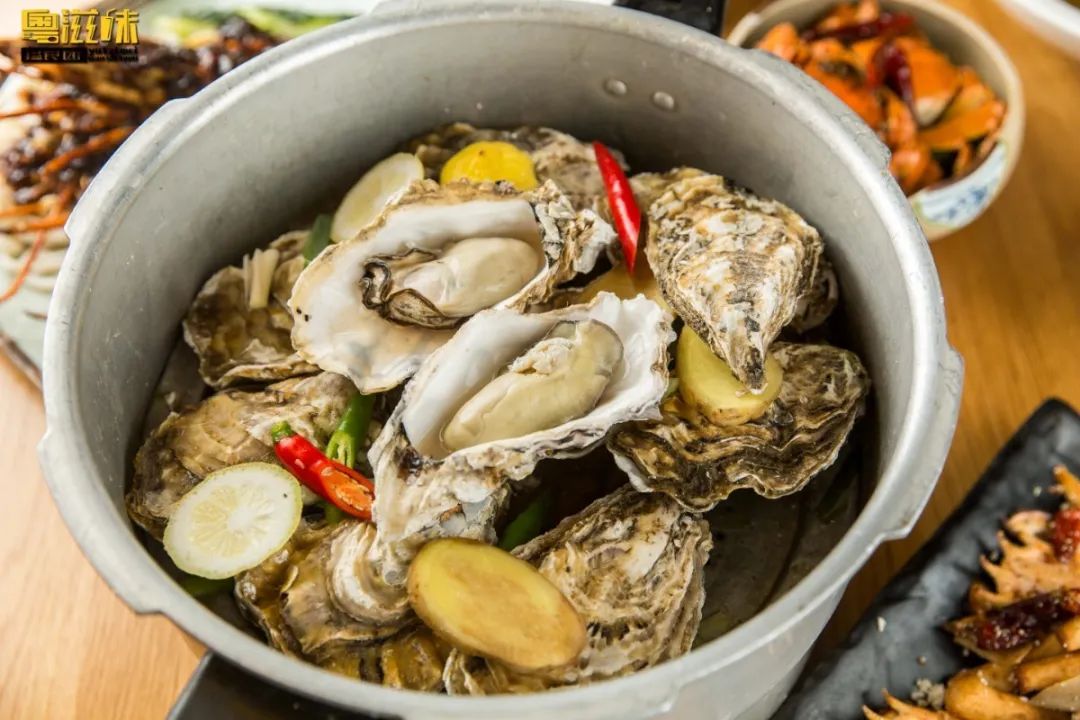 就为这①口,吃一只肥蟹比喝一杯奶茶还便宜