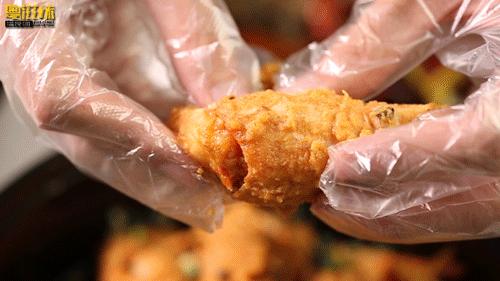 就为这①口,吃一只肥蟹比喝一杯奶茶还便宜