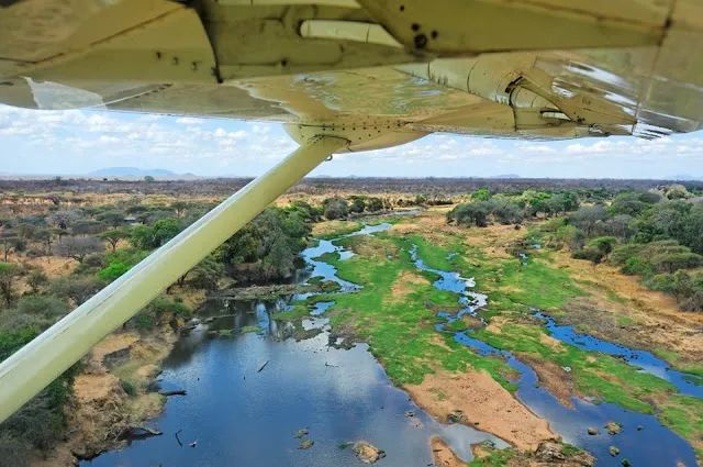 机场值机可以选靠窗的座位吗,早点去机场可以选择喜欢的座位么