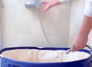 小浴室必备之折叠泡澡桶,有了折叠泡澡桶在家也能泡澡了