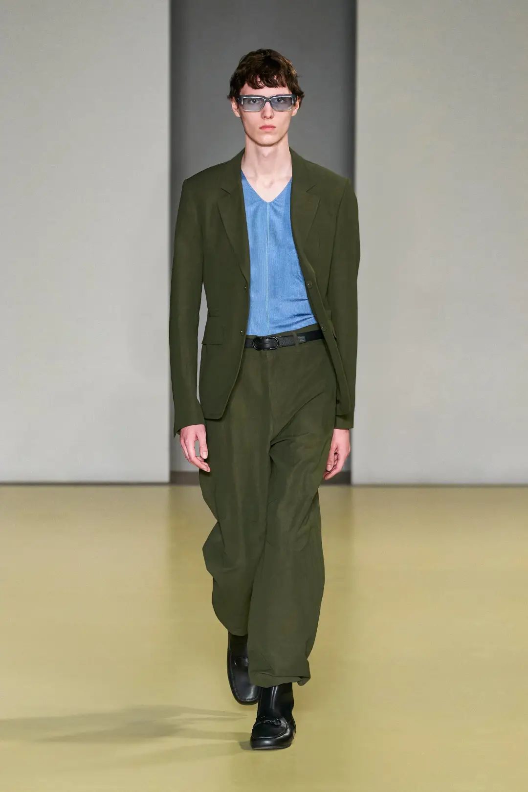 2020时装周解读,井然有序全文