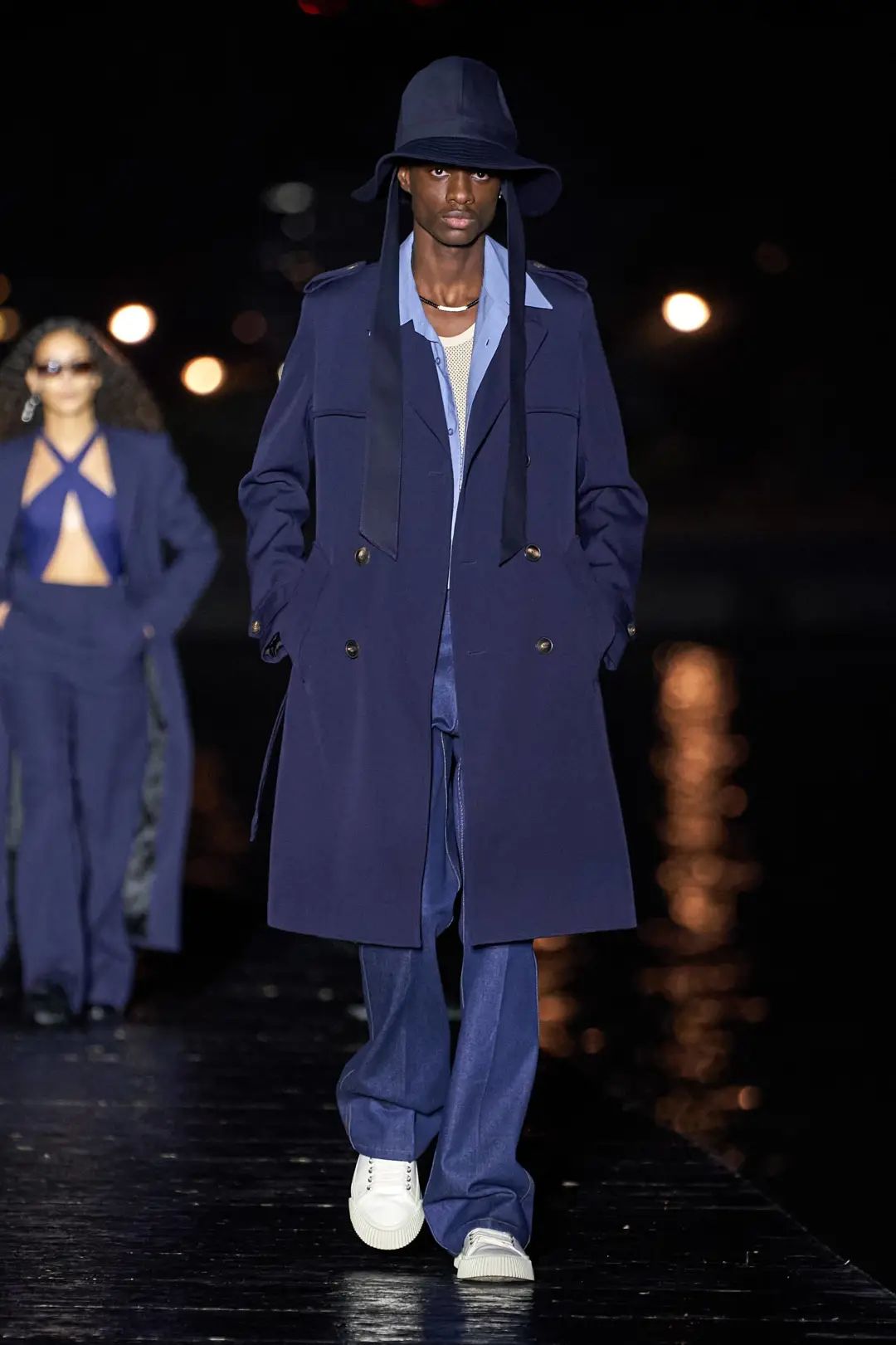 2020时装周解读,井然有序全文