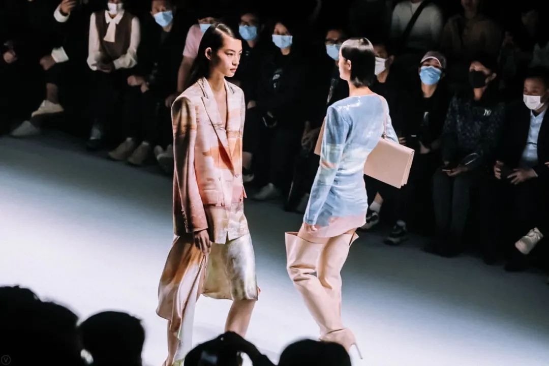 lily女装2020秋款发布会,lily商务时装纽约大秀