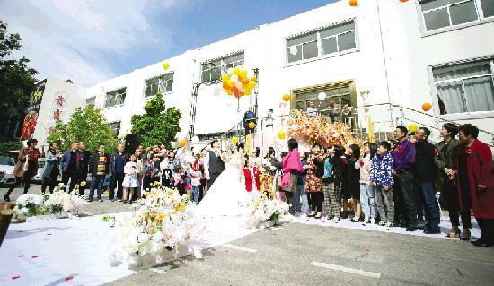 娼嶅潑濠氬闅忕ぜ,娼嶅潑濠氱ぜ闅忕ぜ