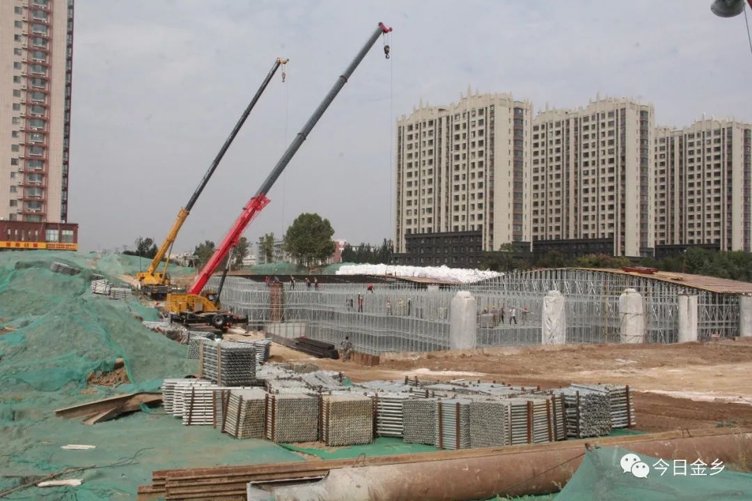 金乡文峰桥东西向八车道,文峰路通车么