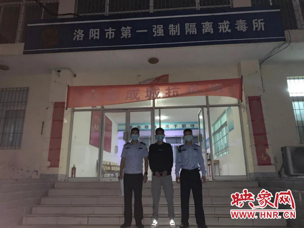 宜阳县锦屏镇派出所上班时间,宜阳公安强化夜间巡逻