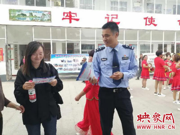 宜阳县锦屏镇派出所上班时间,宜阳公安强化夜间巡逻