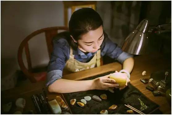 在新疆能买到正宗和田玉吗,在哪能买到正宗和田玉