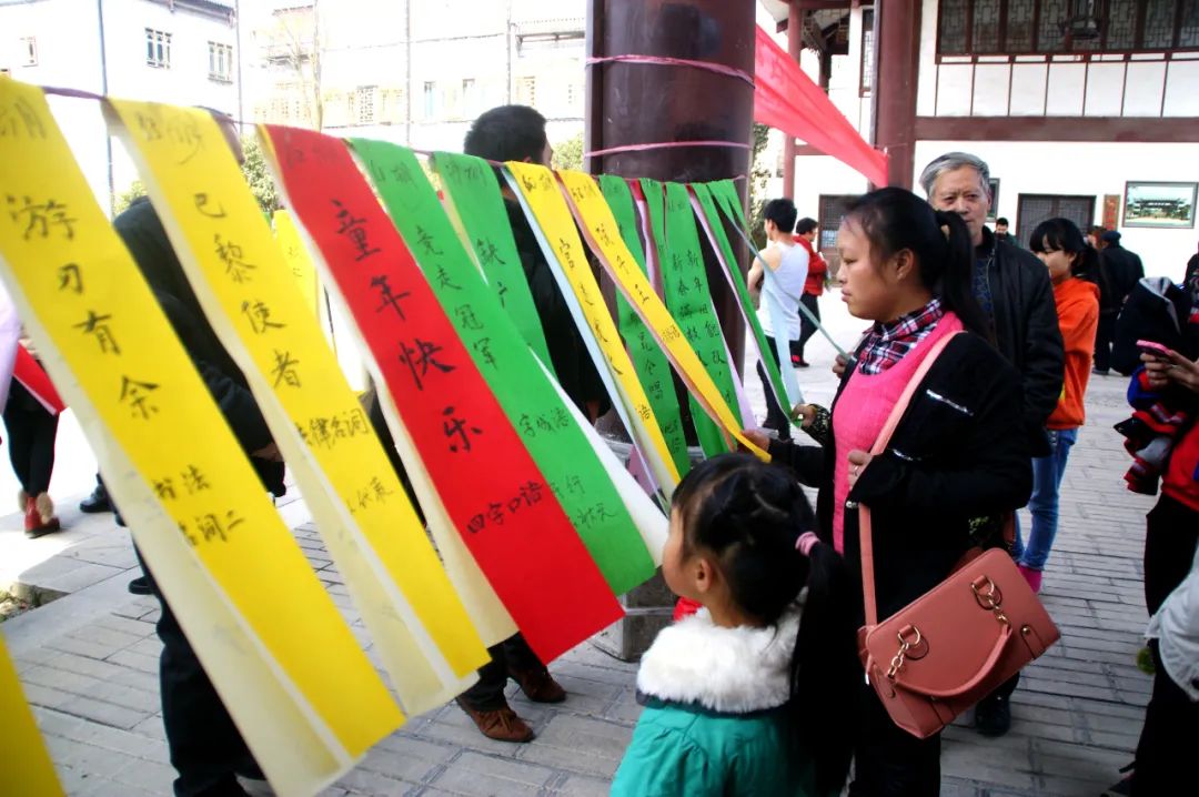 黔西灯谜,黔西哪里猜灯谜