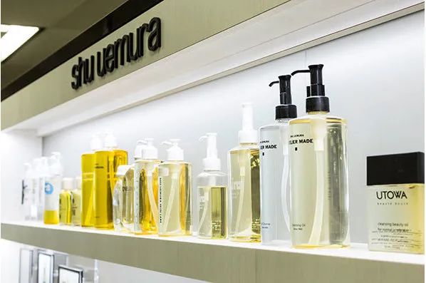 揭秘！这些护肤品的发家史，竟比琼瑶剧还精彩