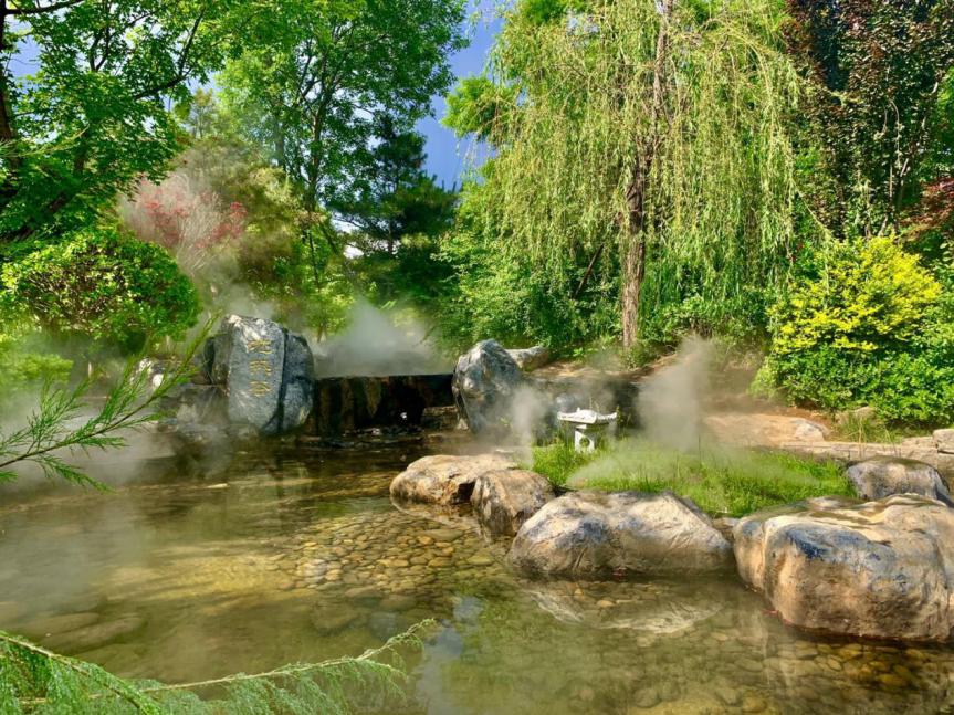 牛驼温泉孔雀城附近有什么玩的,牛驼孔雀城旅游