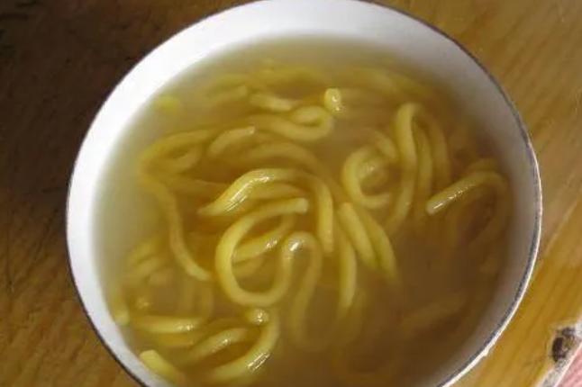 食物中毒事件中毒人数在30人以上,最近的一次食物中毒事件