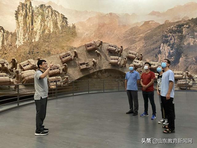 行走的车厢流动的课堂——临沂市高级财经学校培训教育开启现场教学模式创新