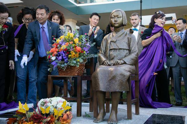 韩国民间团体批判日本政府妨碍柏林少女像设置，德方表示暂时允许