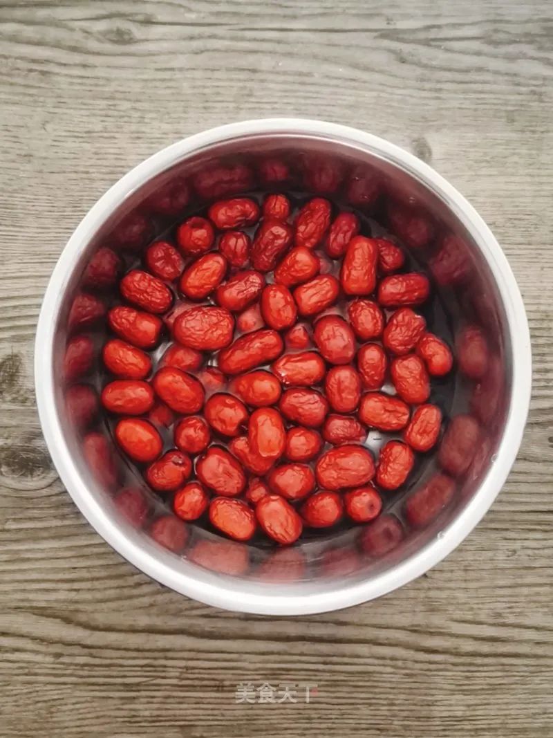 一日吃三个枣容颜不会老,一日吃三蒸枣终身不显老