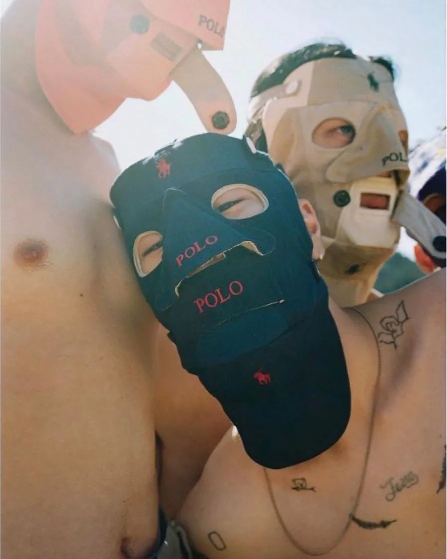 连吴赫都偏爱的「面具」，原来早就成为时装秀场的常客